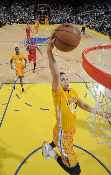 这也是她近 这也是她近