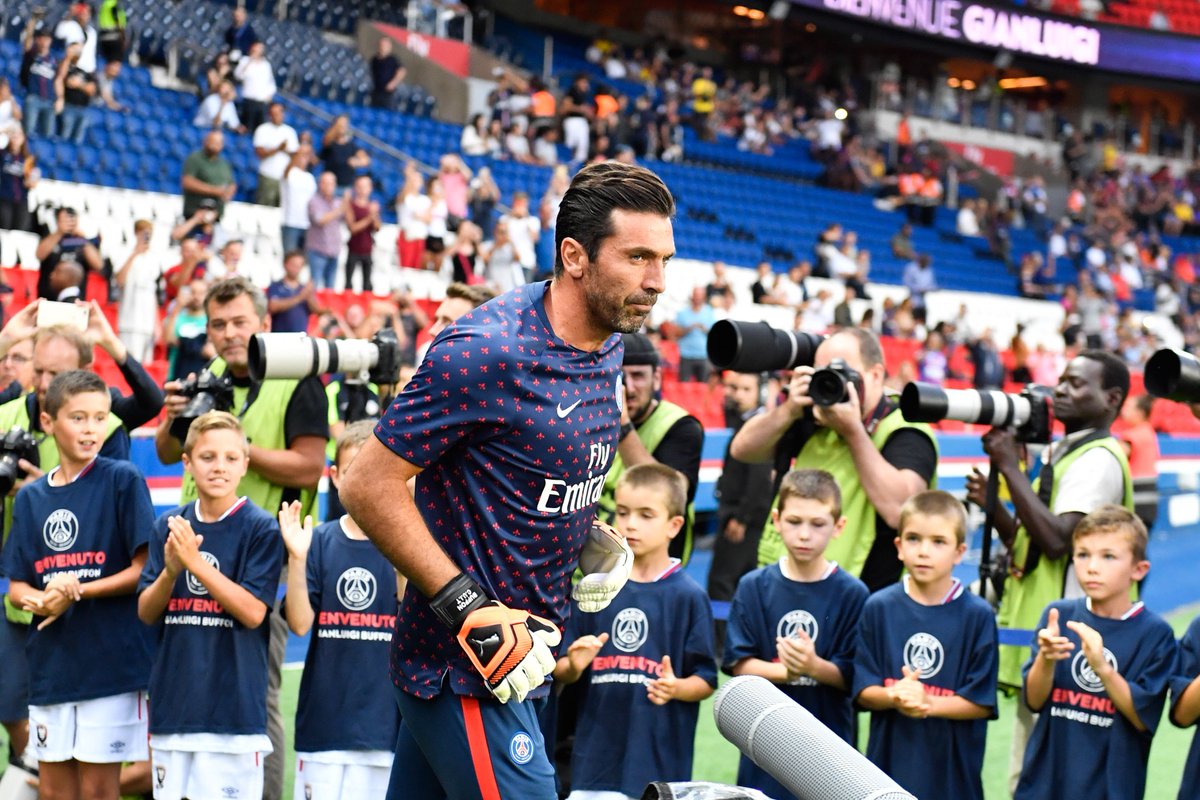 随后将球转 随后将球转